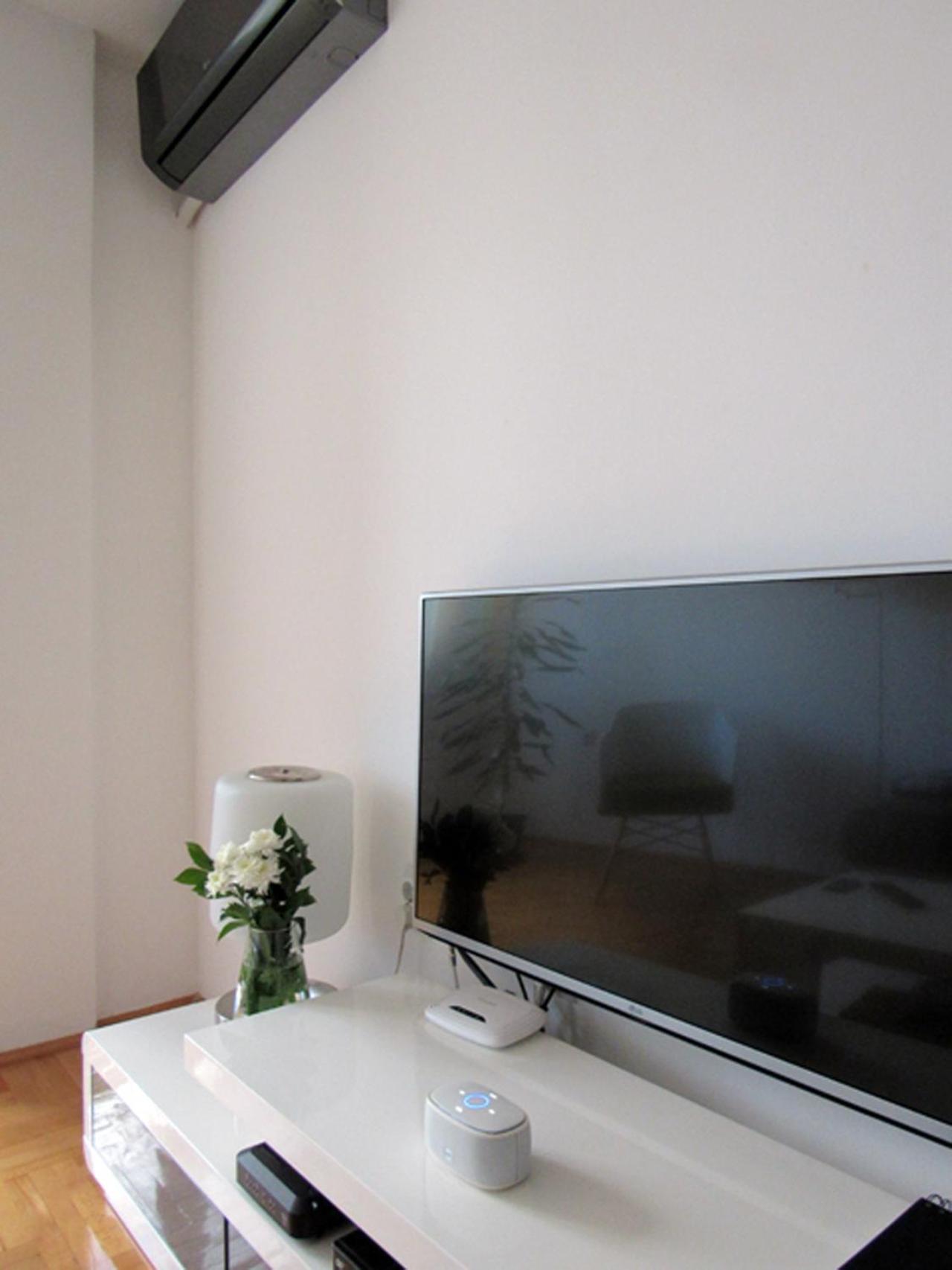 65 Square Meters Designer Apartment In Heart Of City - River View ! Park For Free Nis Luaran gambar